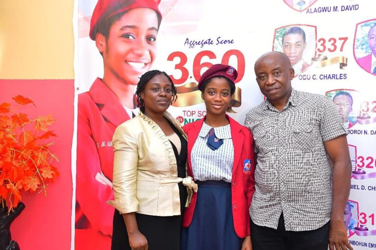 UTME Best Candidate, Kamsiyochukwu, Teachers Gets N3.25m Reward